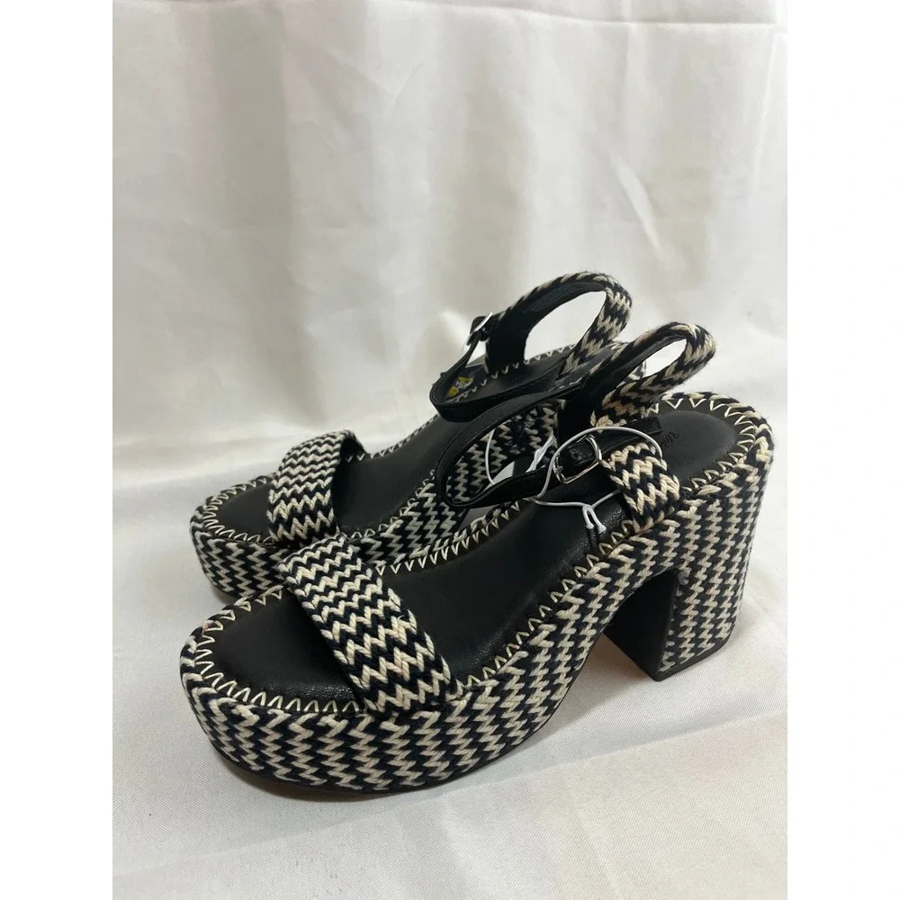 Universal Thread Womens Platform Sandals Black Cream Woven Chevron Block Heel 7